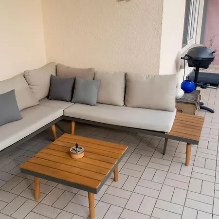 Entspannter Erwin In Ruhiger Waldrandlage Mit Balkon Und Kamin *